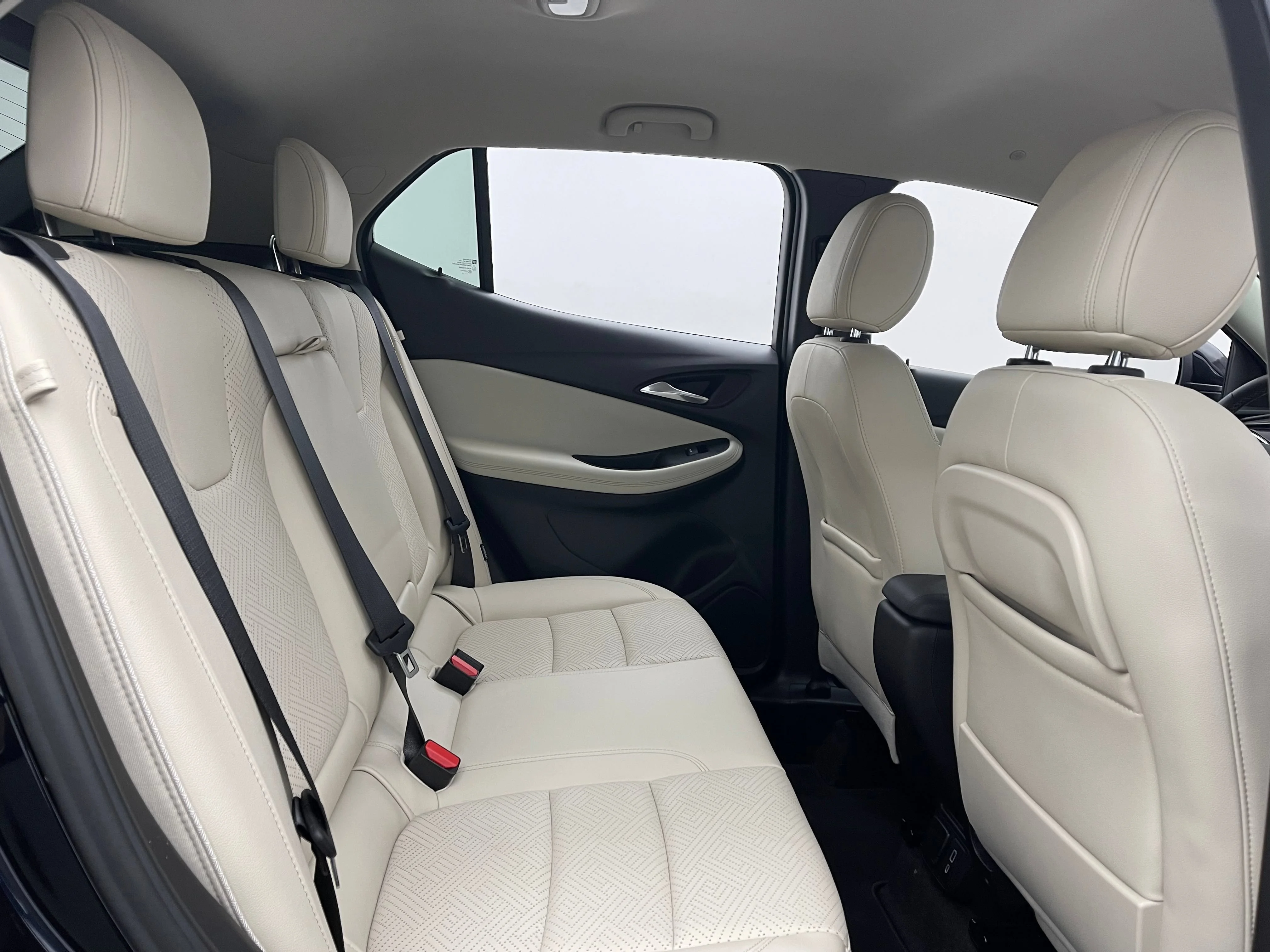 Used 2020 DARK MOON BLUE METALLIC Buick Essence image 37