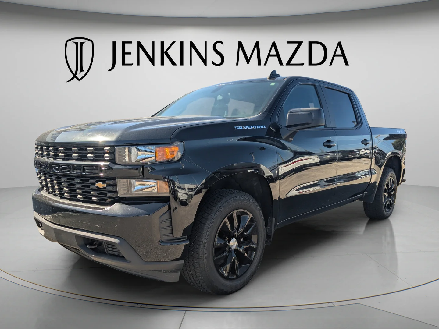 Used 2021 Black Chevrolet Custom image 4
