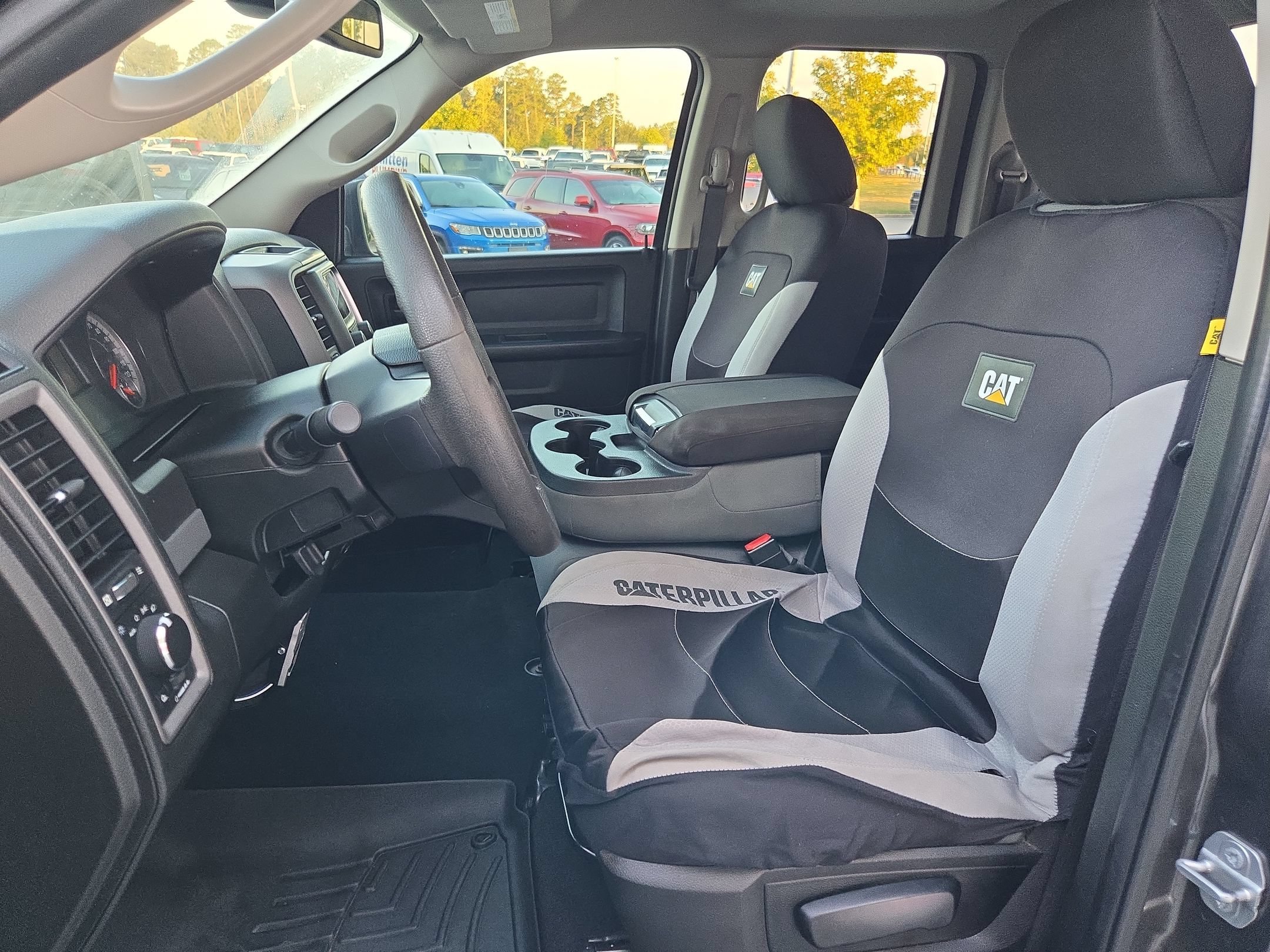 Used 2019 Granite Crystal Metallic Clearcoat RAM Tradesman image 24