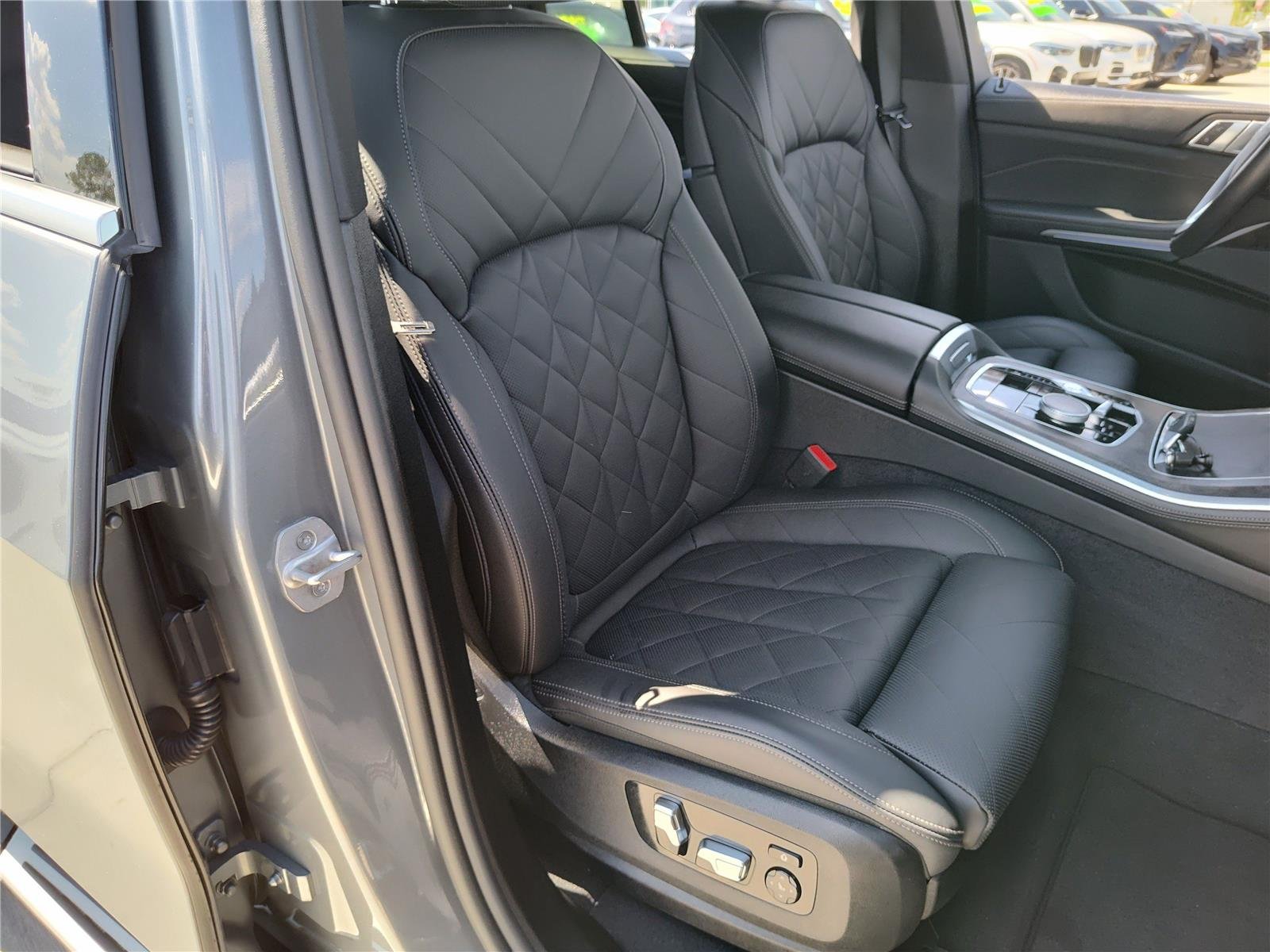 2025 BMW X5 40i - Photo 24