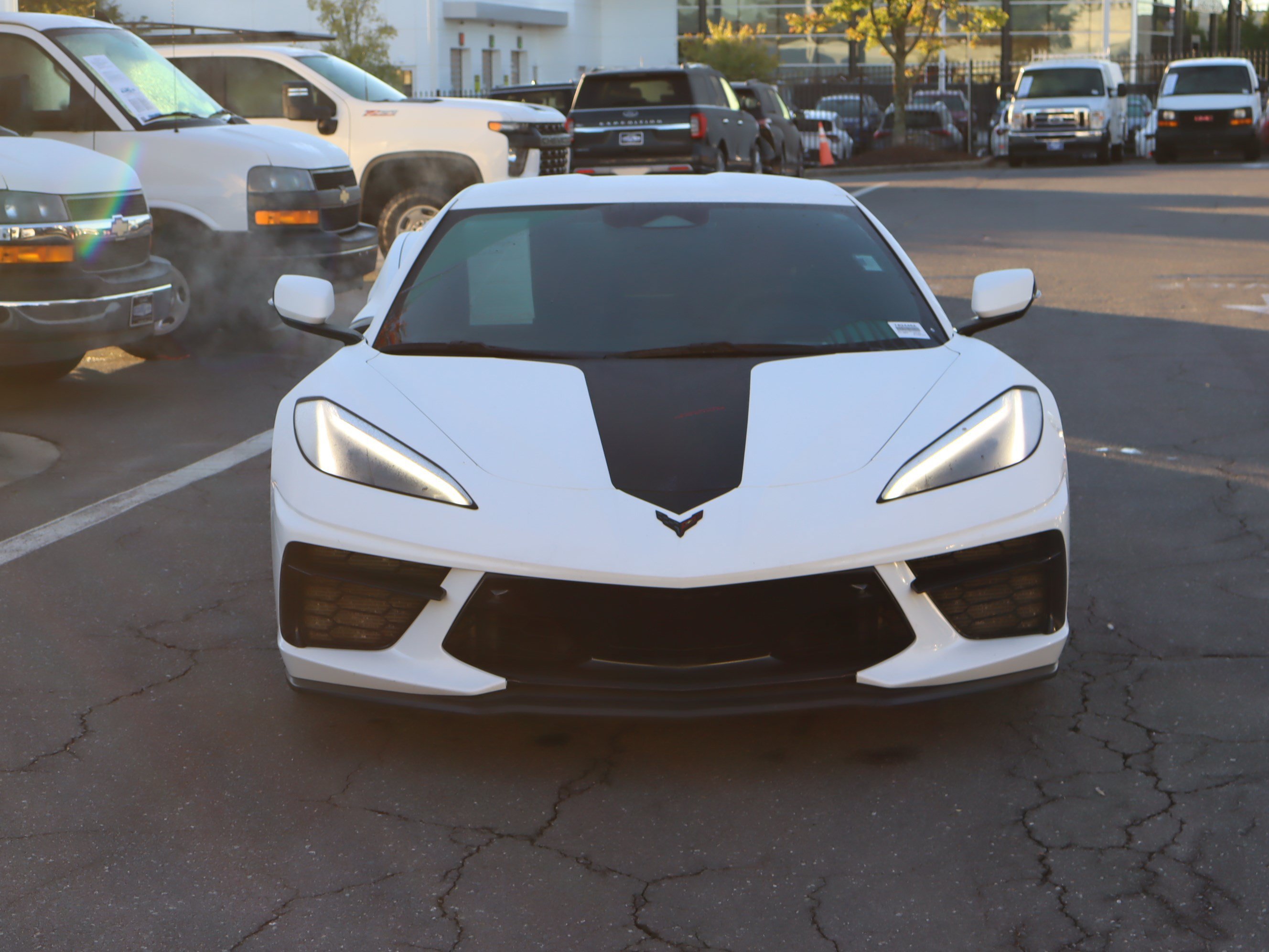 Used 2024 Arctic White Chevrolet 3LT image 2