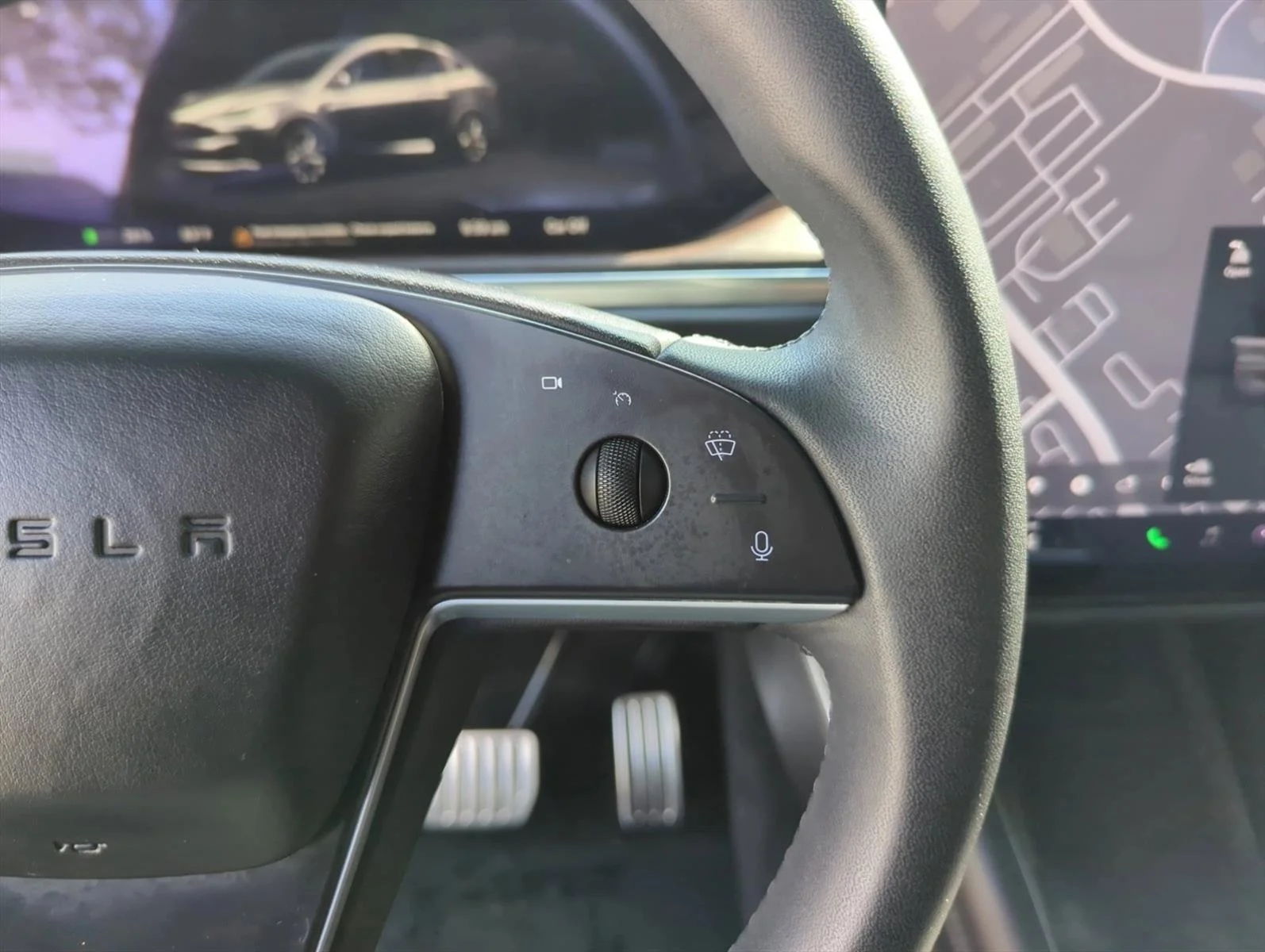 Used 2024 Gray Tesla  image 14