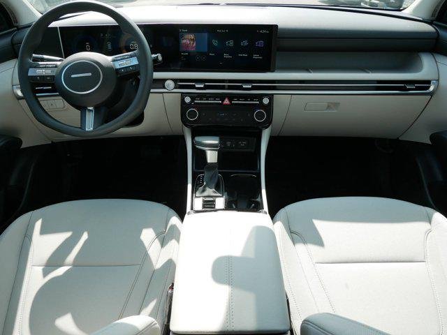 New 2026 Shimmering Silver Hyundai SEL image 9