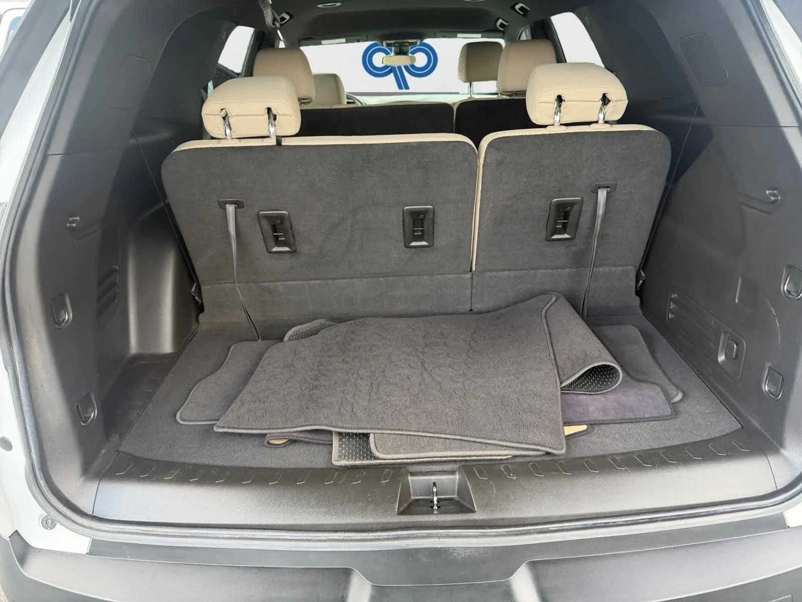 Used 2022 Summit White Chevrolet LS image 19