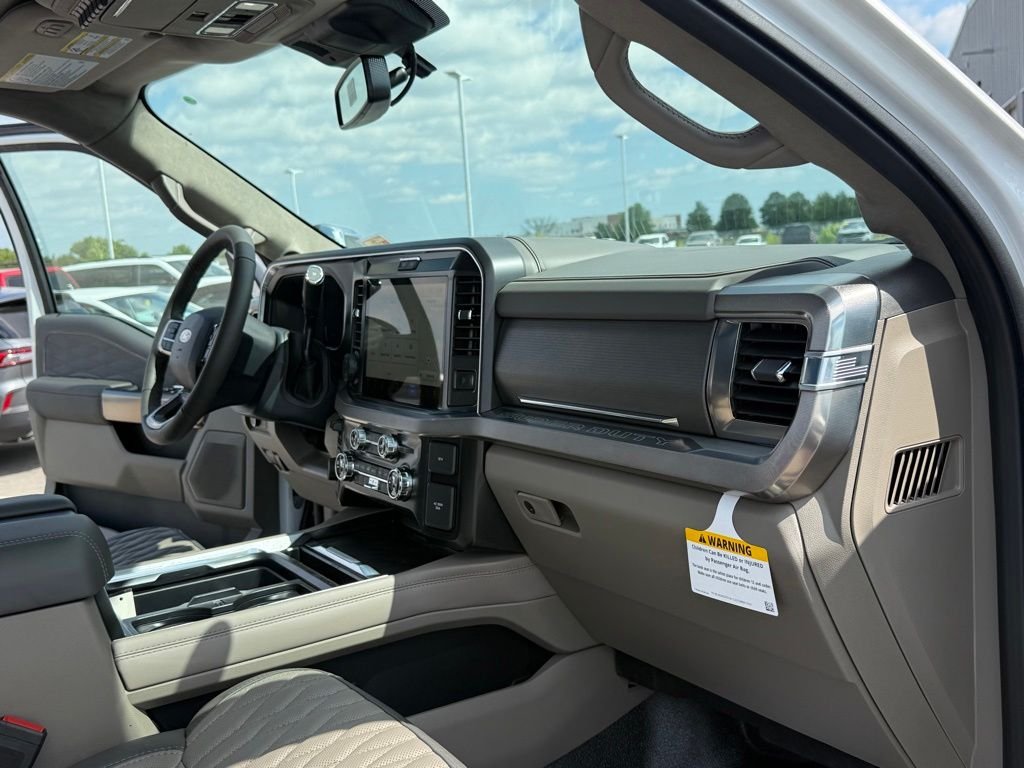 New 2026 Star White Metallic Tri-Coat Ford F-250® Platinum® image 19