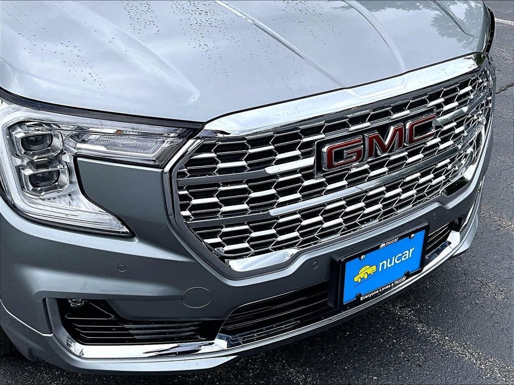 Used 2023 Sterling Metallic GMC Denali image 32