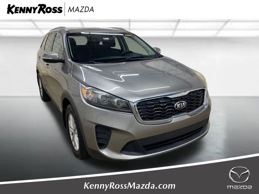 Used 2019 Silver Kia LX image 1