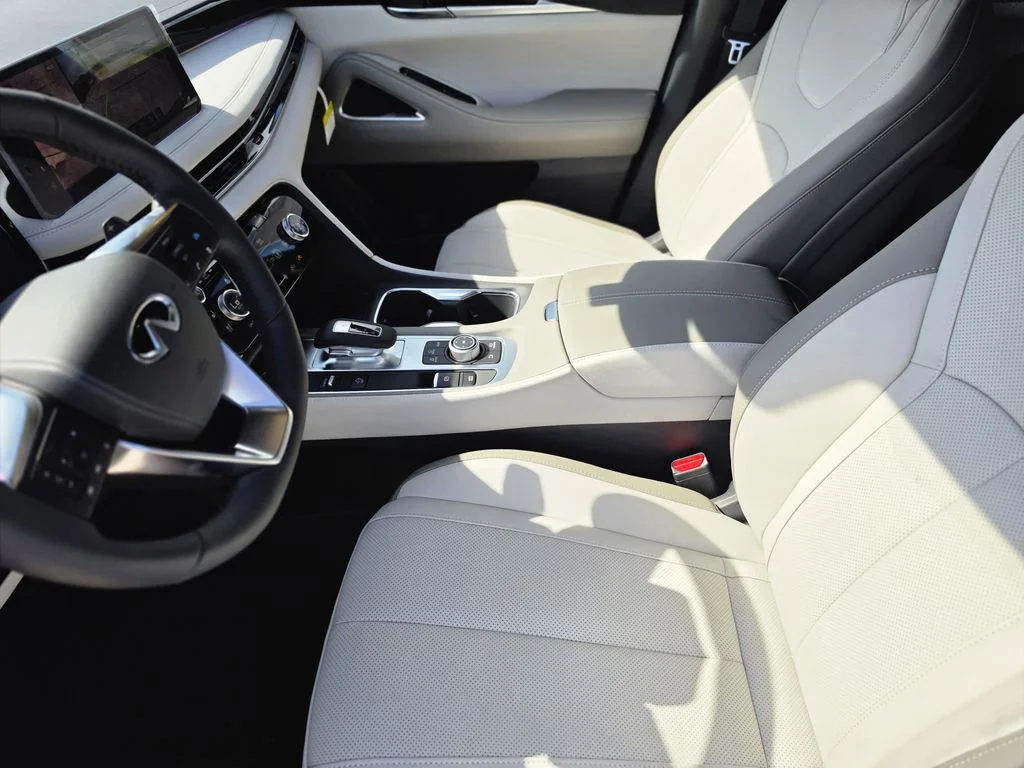 New 2027 GRAND BLUE INFINITI Sport AWD image 16