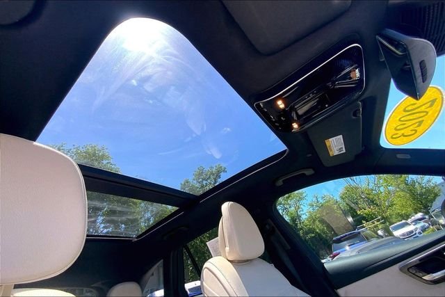 Certified Used 2023 White Mercedes-Benz GLC 300 image 11