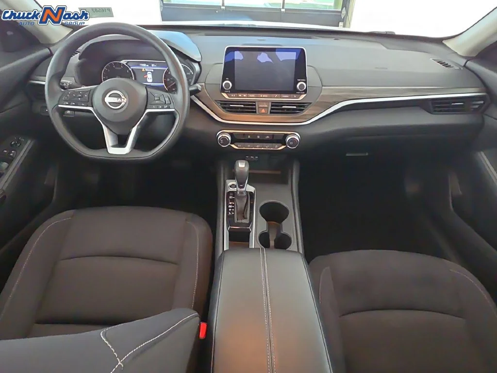 2025 Nissan Altima SV - Photo 25