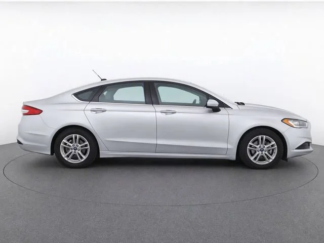 Used 2018 Ingot Silver Meta Ford SE image 8