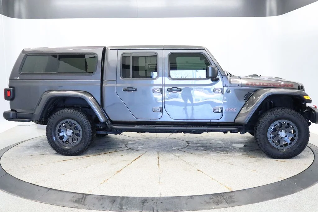 Used 2023 Gray Jeep Rubicon image 6