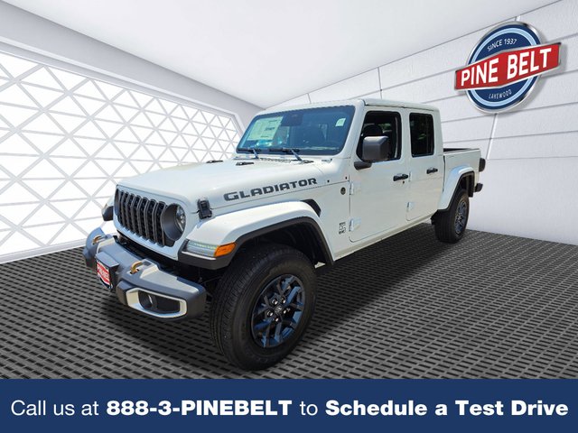New 2026 Jeep Gladiator Sport S 4D Crew Cab in Lakewood #26C0069