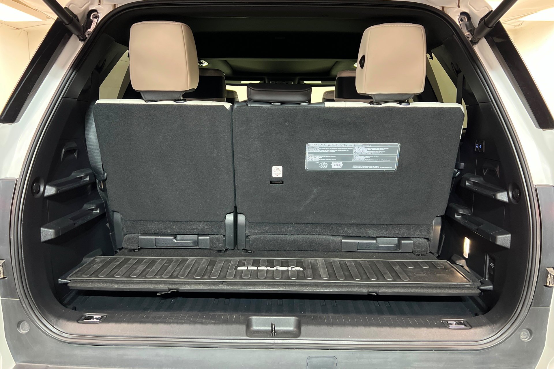 Used 2023 Wind Chill Pearl Toyota Capstone image 25