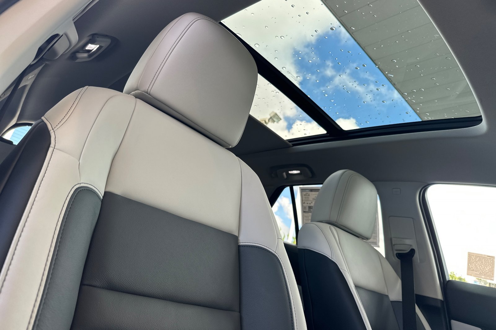 New 2026 Frostline White Pearl Honda Touring image 19