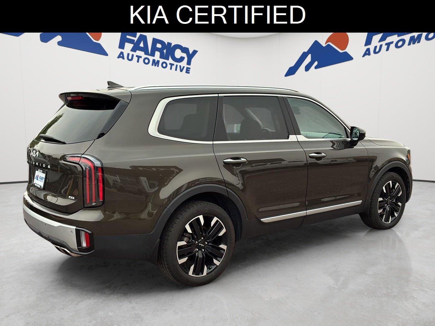 Certified Used 2024 Dark Moss Kia SX image 6