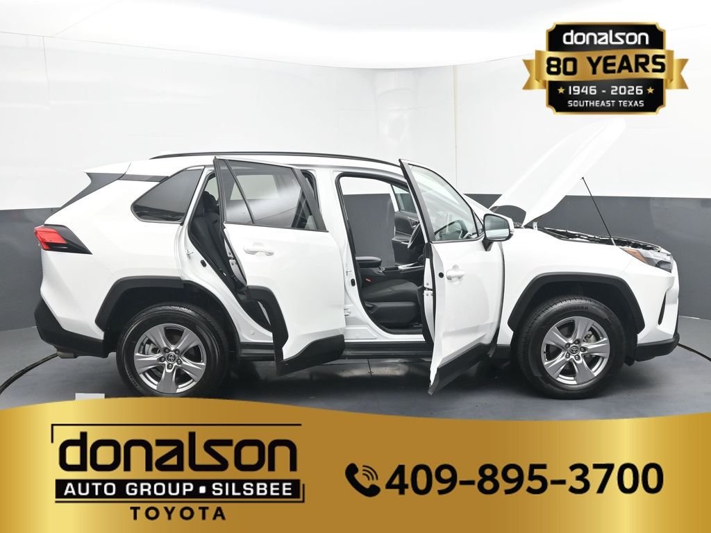 Used 2025 White Toyota XLE image 29