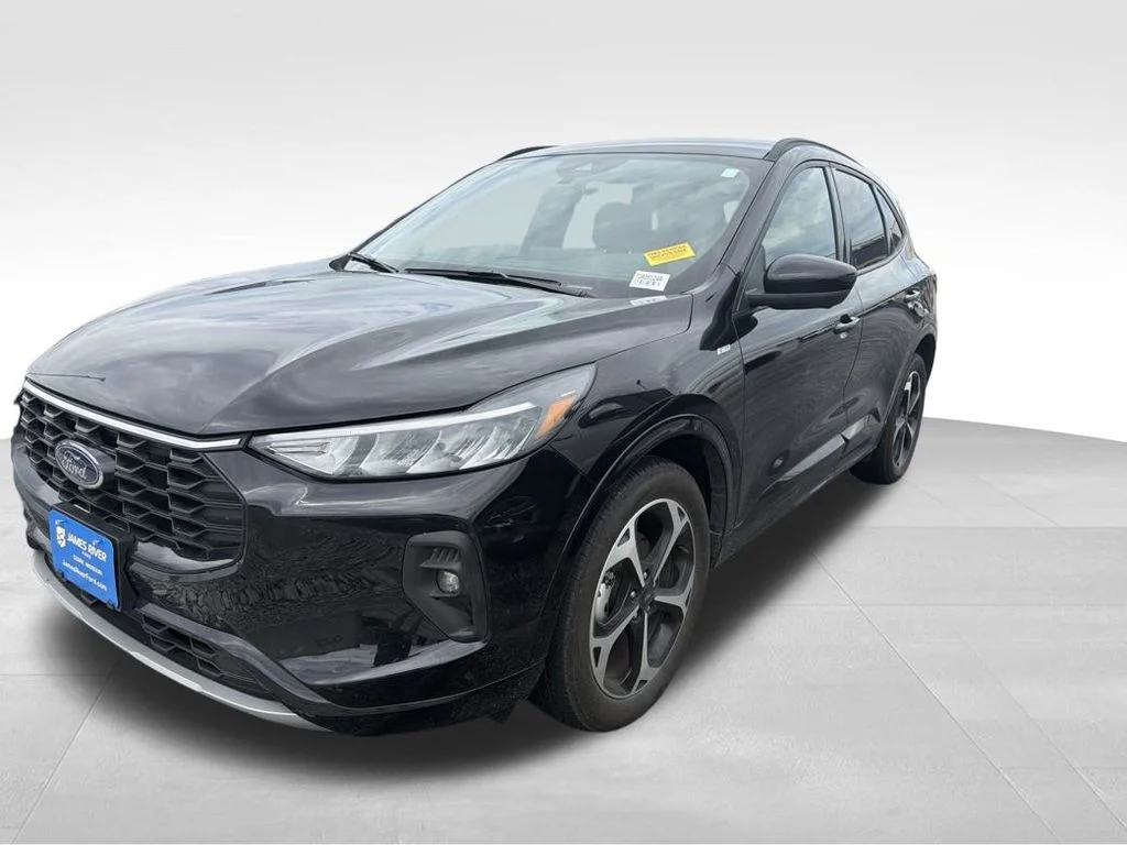 Used 2023 Black Metallic Ford ST-Line Select image 10