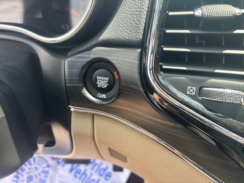 Used 2020 Red Jeep Limited image 37