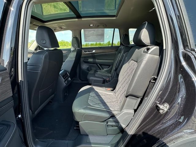 New 2026 Deep Black Pearl Volkswagen 2.0T SEL Premium R-Line image 26