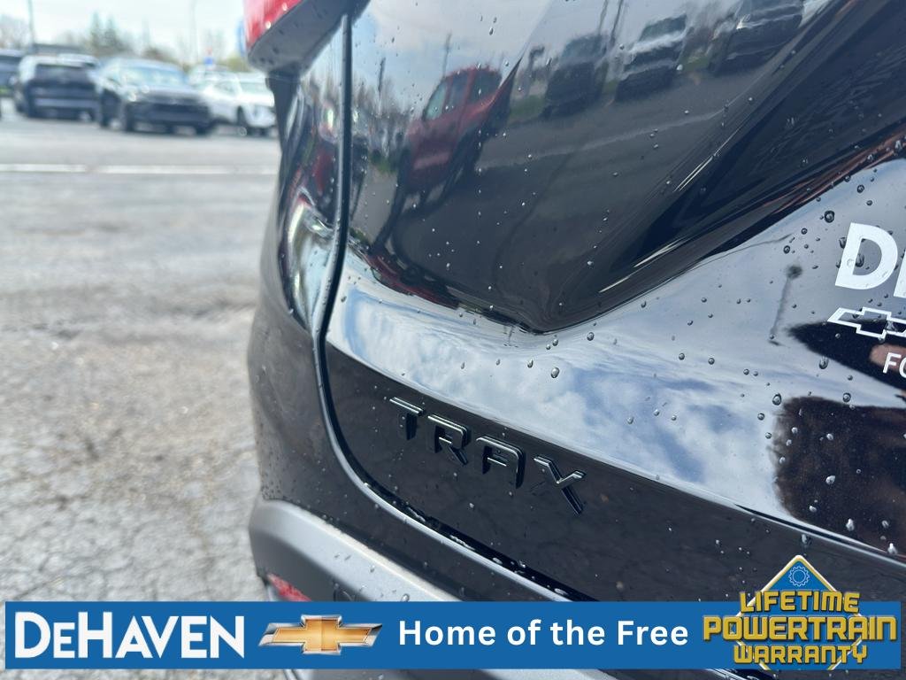 New 2026 Mosaic Black Metallic Chevrolet LT image 26