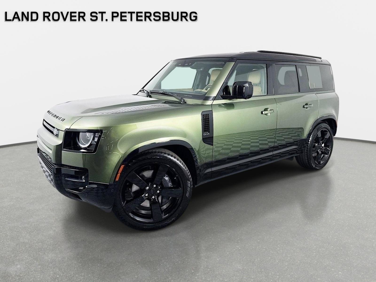 Used 2026 Green Land Rover X-Dynamic SE image 1