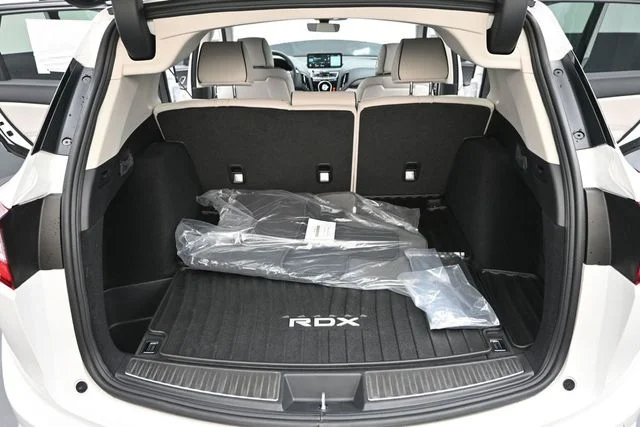 New 2026 Platinum White Pearl Acura Advance Package image 16