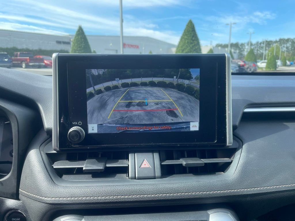 2024 Toyota RAV4 XLE - Photo 26