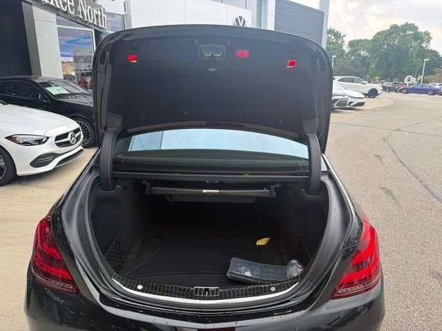 Used 2019  Mercedes-Benz S 560 image 8