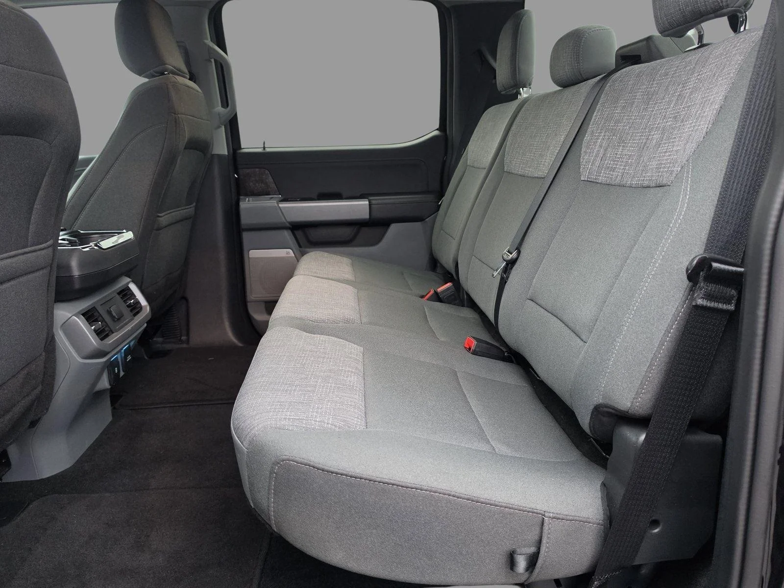 Used 2023 Agate Black Ford XLT image 18