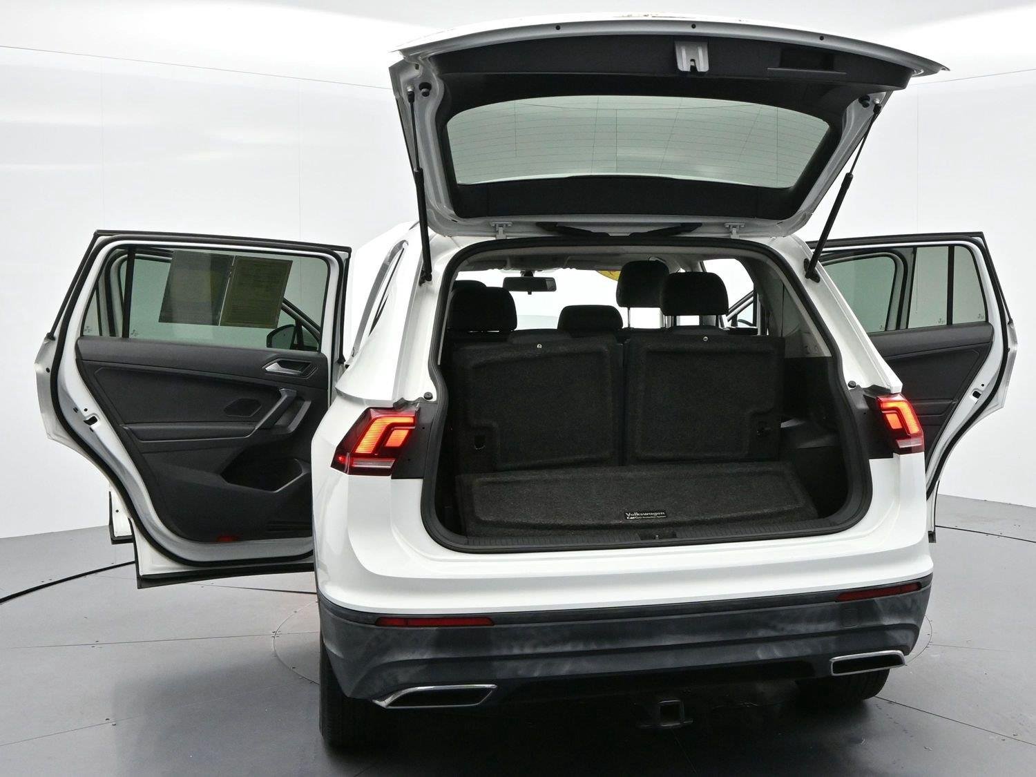 Used 2019 Pure White Volkswagen SEL image 42