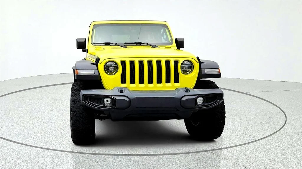 Used 2022 High Velocity Clearcoat Jeep Unlimited High Tide 4x4 image 2