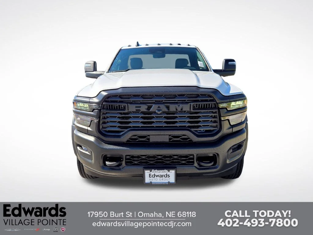 New 2027 White Ram Tradesman image 8