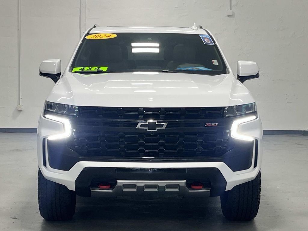 Used 2024 Summit White Chevrolet Z71 image 3