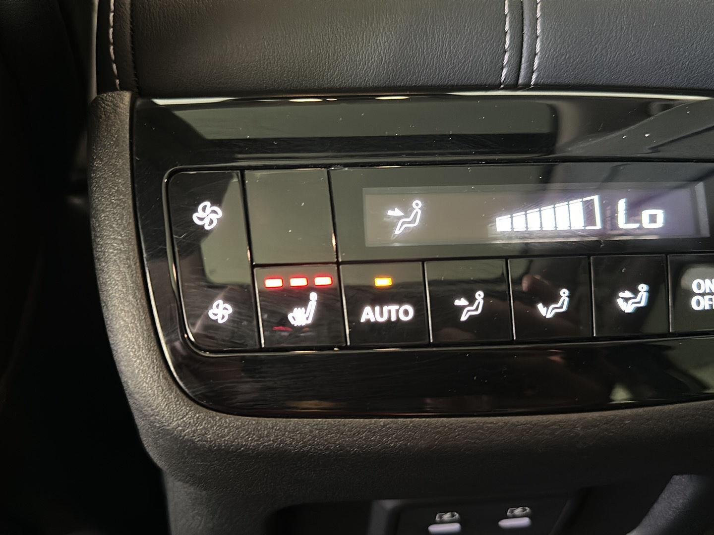 Used 2026 Mineral Black INFINITI LUXE image 38