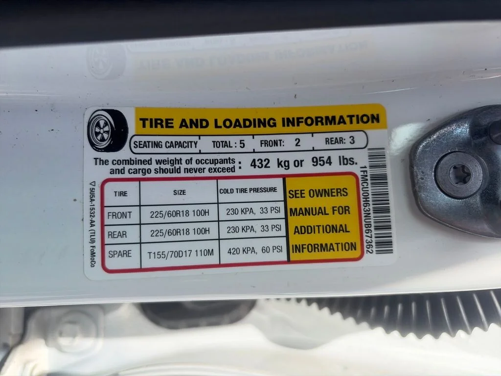 Used 2022 White Ford SEL image 30
