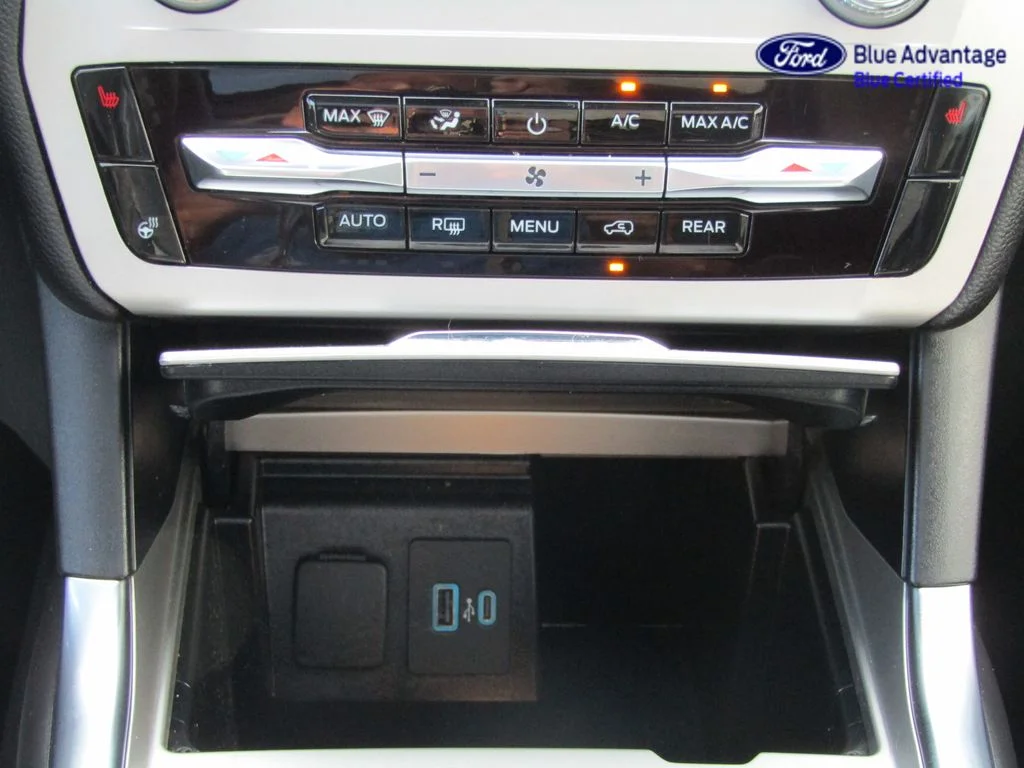 Certified Used 2024 Iconic Silver Metallic Ford XLT image 31