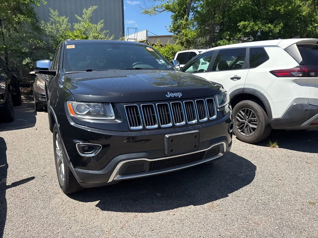 Used 2015 Black Jeep Limited image 7