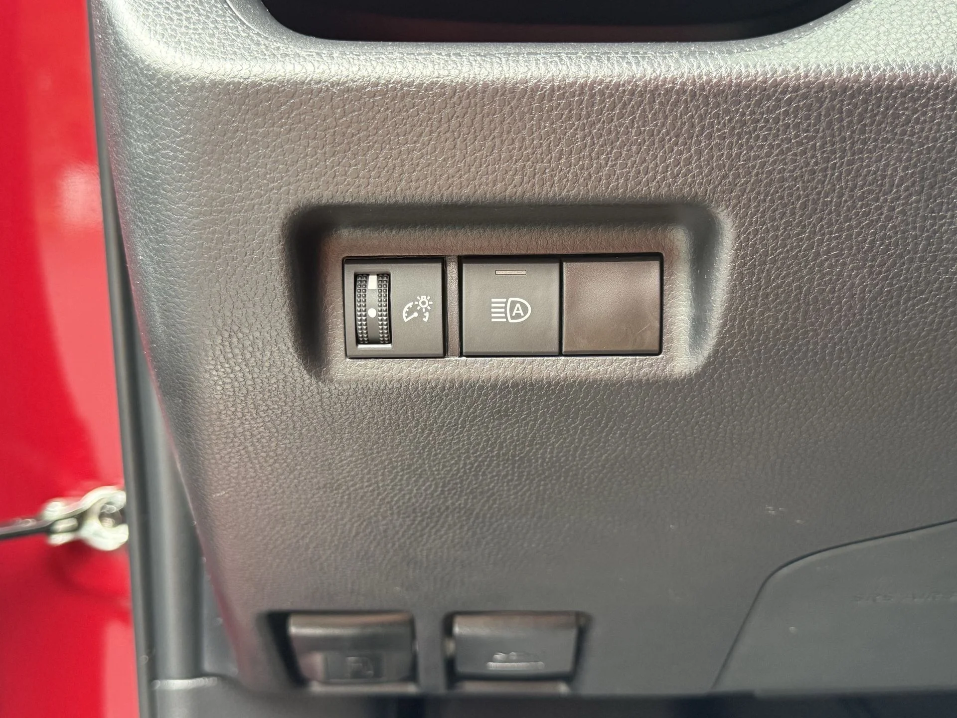 Used 2024 Pearl Toyota LE image 11