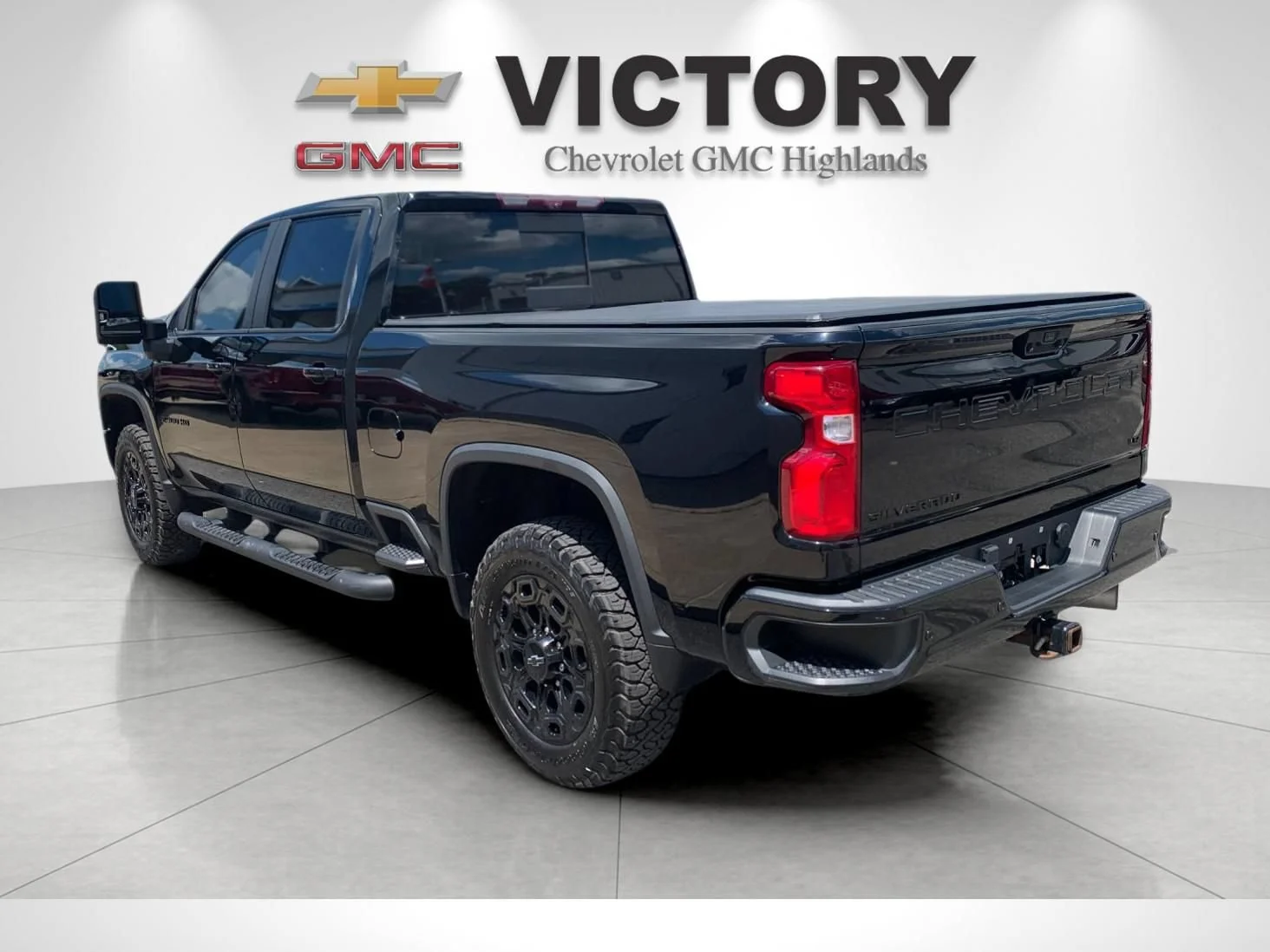 Used 2021 Black Chevrolet LTZ image 5