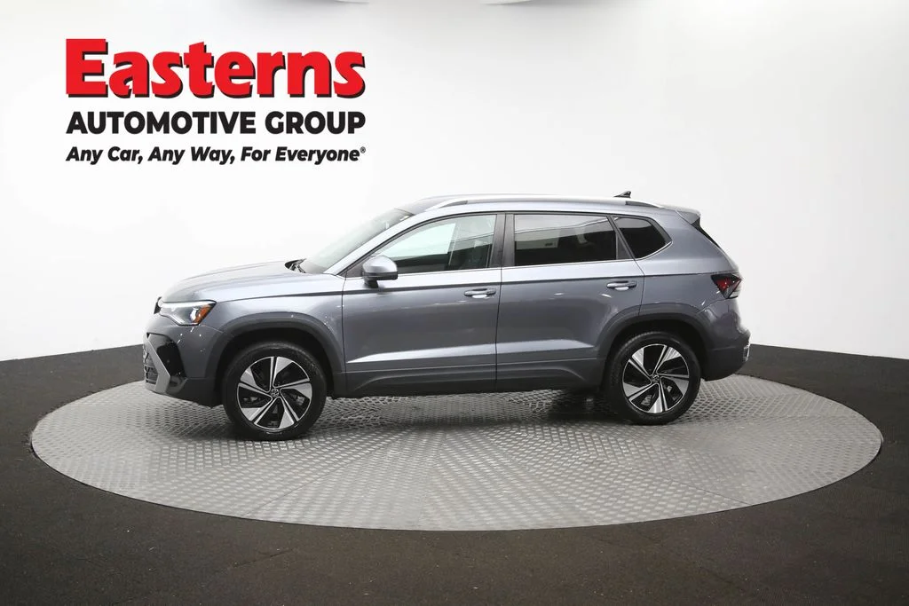 Used 2025 Gray Volkswagen 1.5T SE image 57