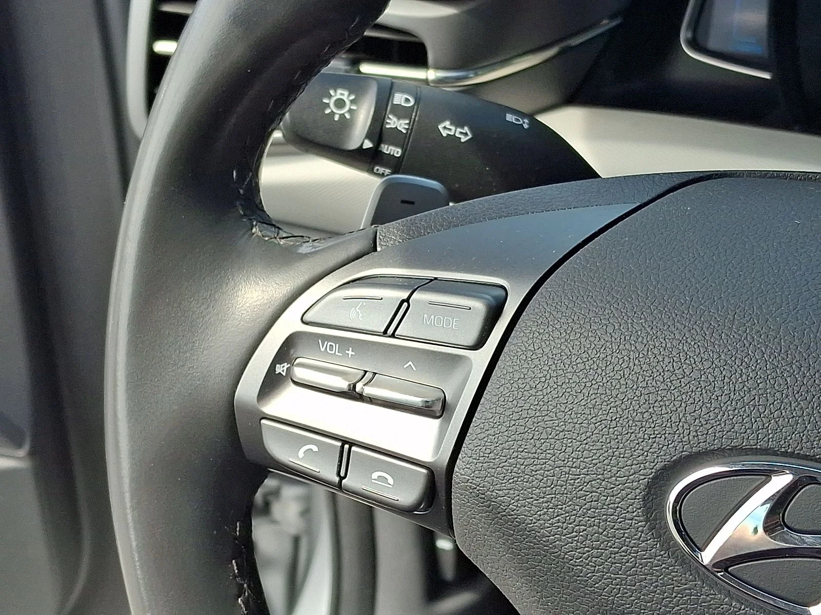 Used 2020 Silver Hyundai Limited image 20