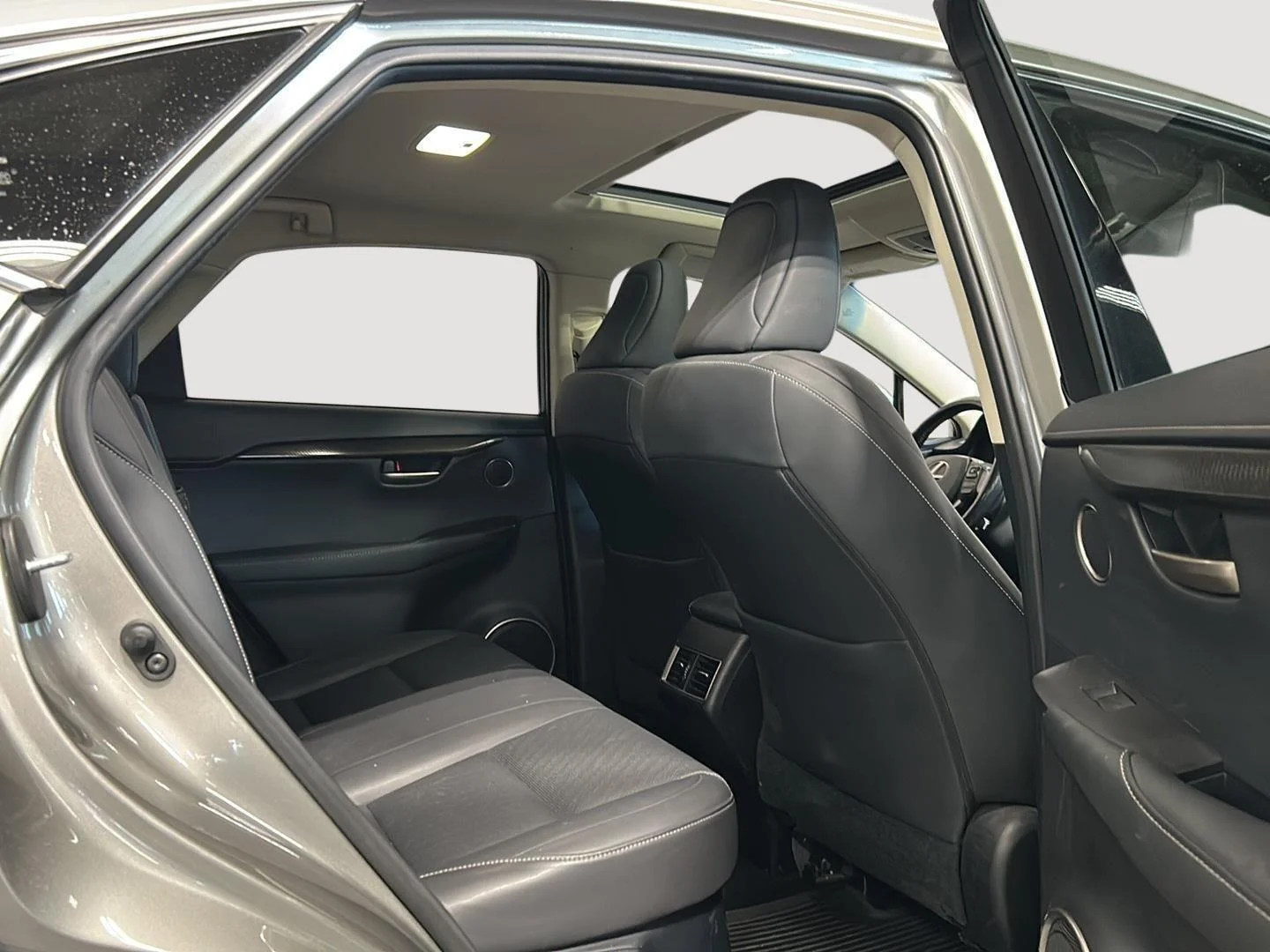 Used 2015 Silver Lining Metallic Lexus Premium image 4