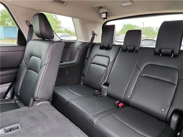 Used 2025 Gray Nissan SL Front-Wheel Drive image 9