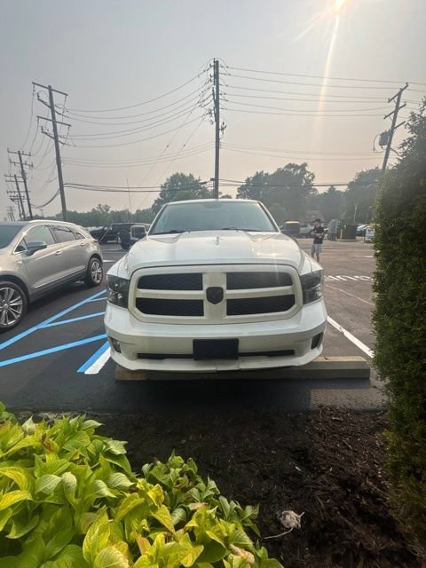 Used 2018 Bright White Ram Express image 3