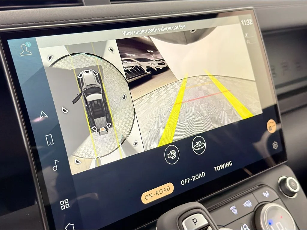 New 2026 Fuji White Land Rover X-Dynamic SE image 14