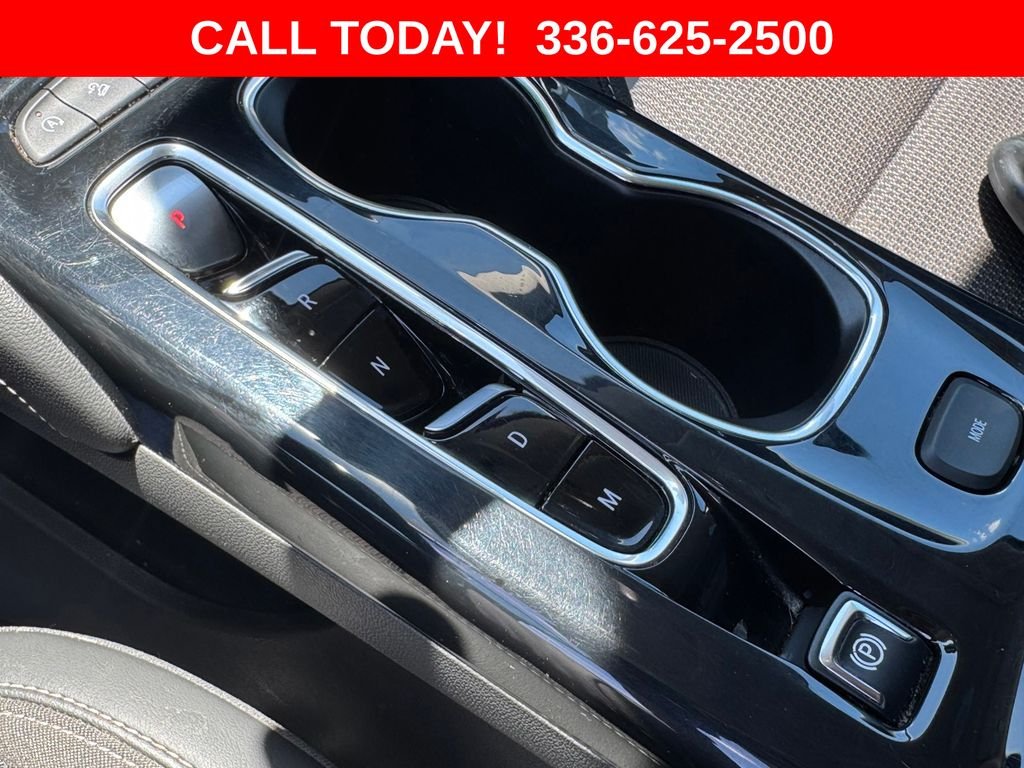 Used 2023 Gray Buick Preferred image 17