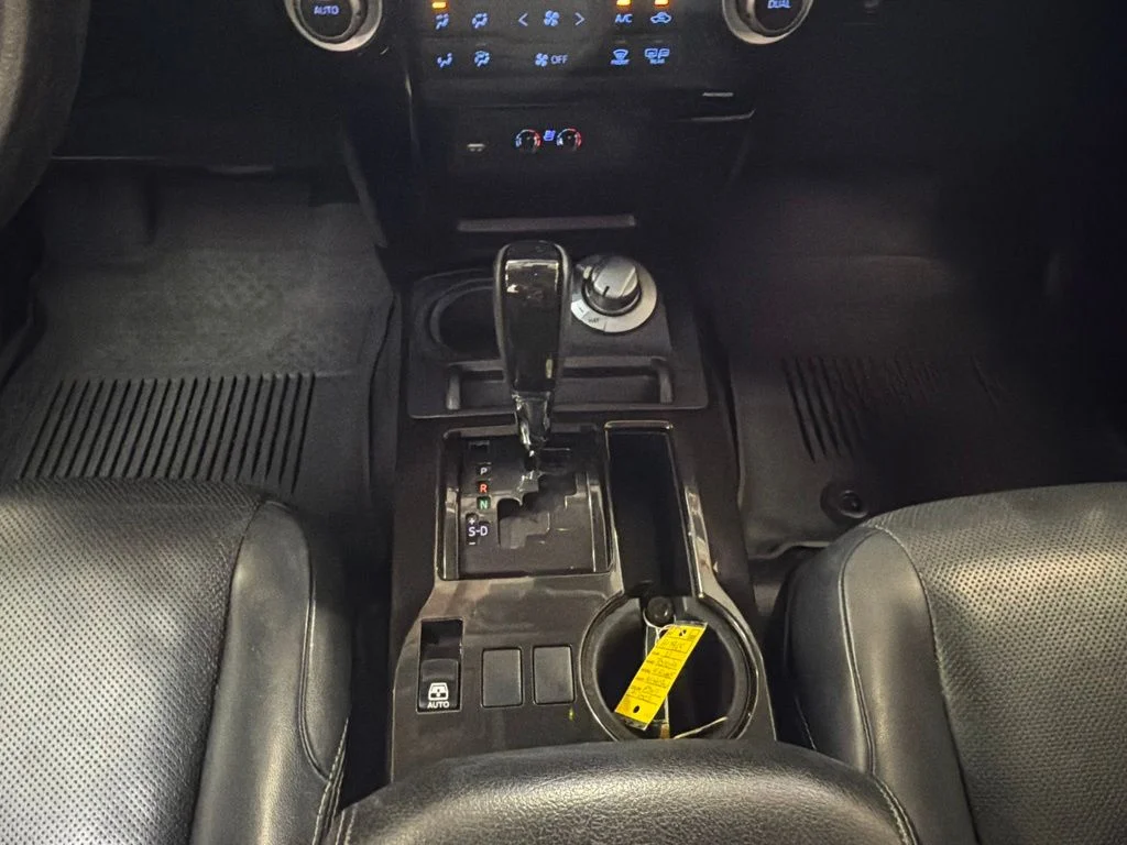 Used 2021 Blizzard Pearl Toyota Nightshade image 21