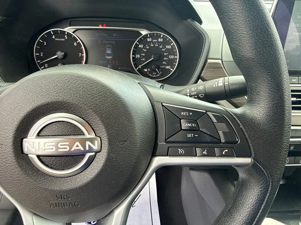 Used 2025 Gray Nissan 2.5 SV image 33