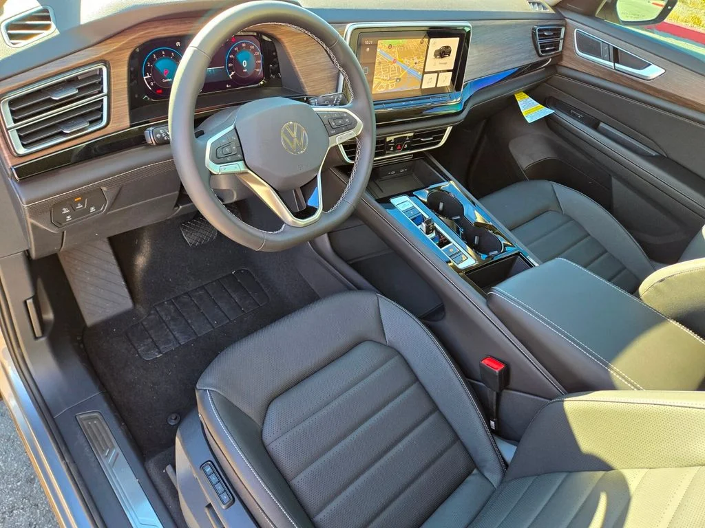 New 2026 Silver Volkswagen 2.0T SEL image 10